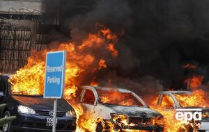 Нападение началось со взрыва автомобилей