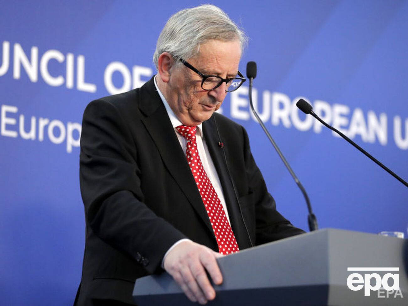 На думку Юнкера, угода є єдиним способом для впорядкованого виходу Великобританії з Європейського союзу