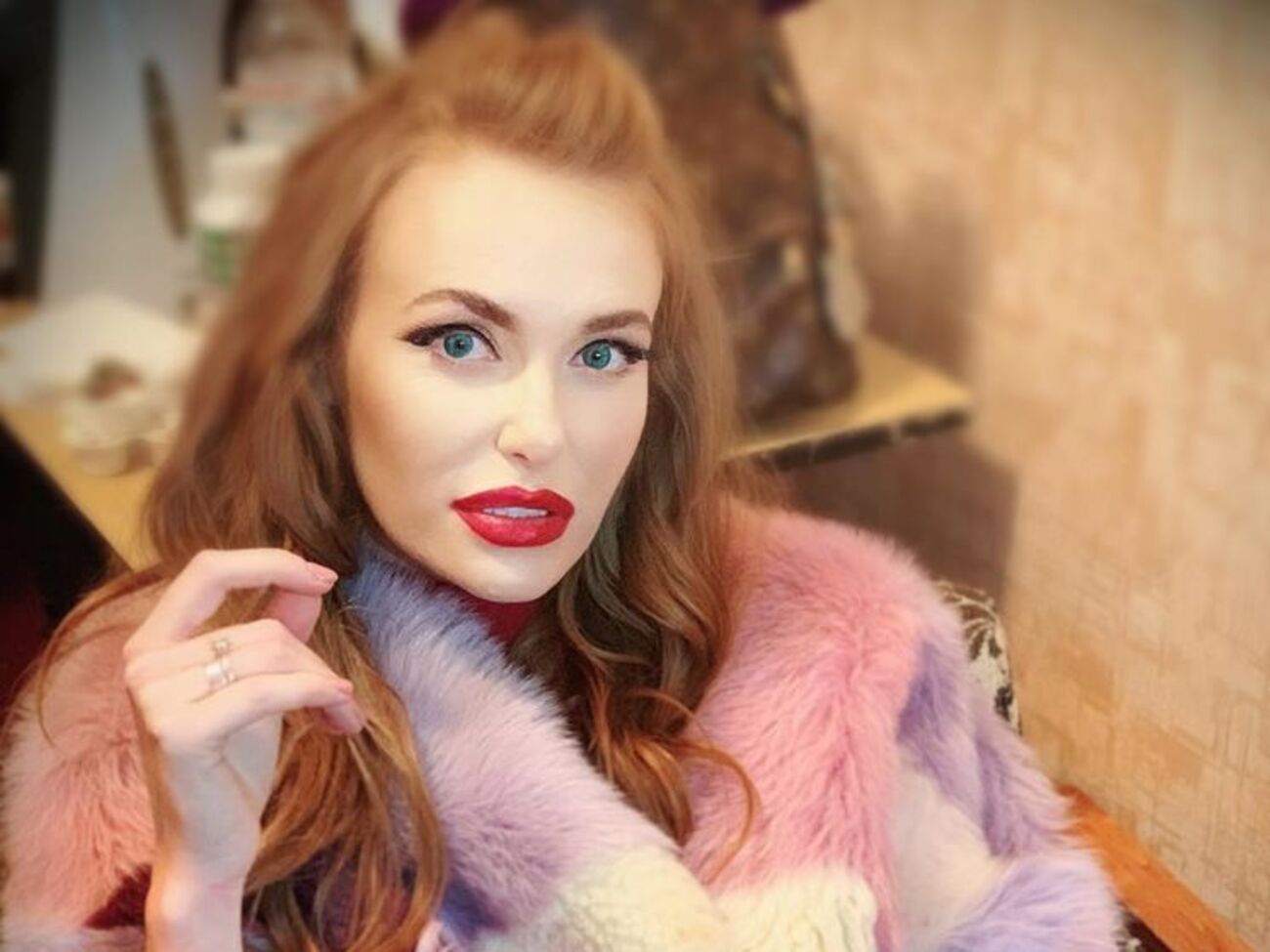 Слава з "НеАнгелів" експериментує із зовнішністю