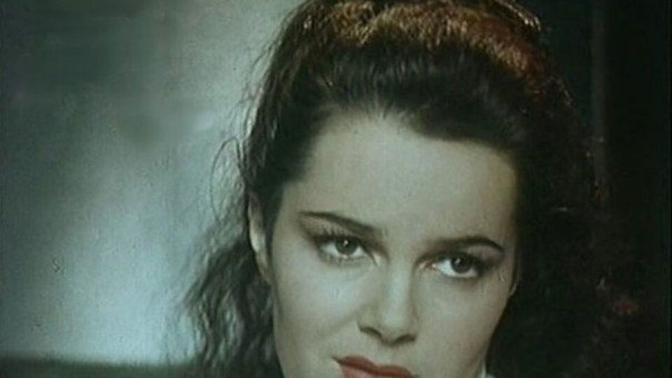 Быстрицкая, по словам ее сестры, пострадала от своего продюсера