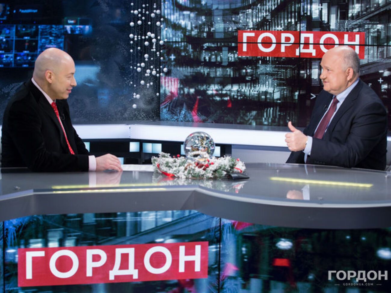 Смешко: Мы часто говорим о натовских стандартах, а это в первую очередь отношение к подчиненным