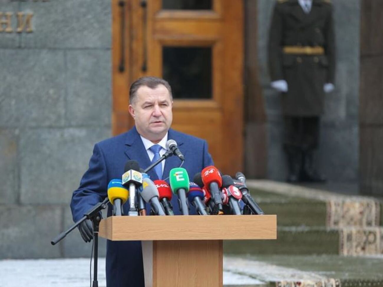 Полторак: Жодного клаптика своєї землі ми не віддамо