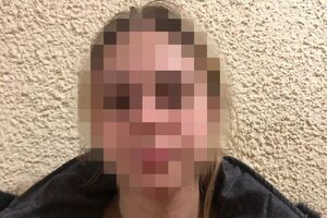 Затримана перебуває в ізоляторі тимчасового тримання