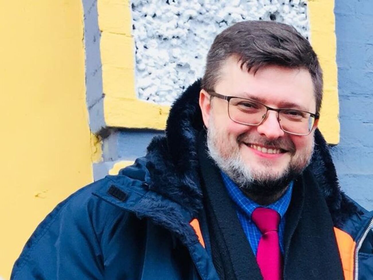 Доманський додав, що у справі 2013 року, у межах якої відбувалися обшуки, він виступав як адвокат