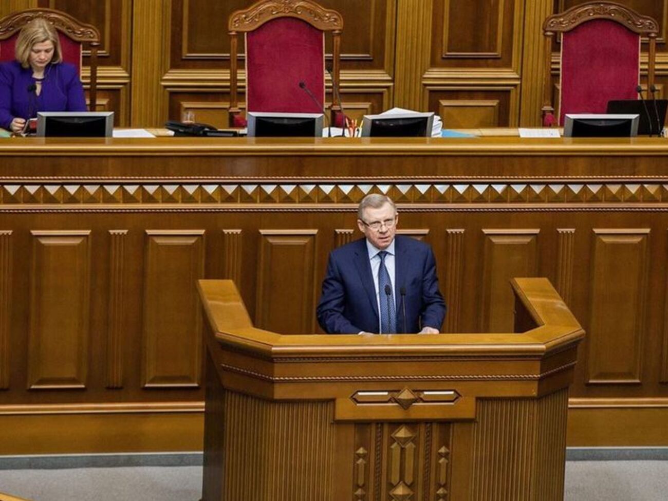 Смолий выступил с отчетом в Верховной Раде