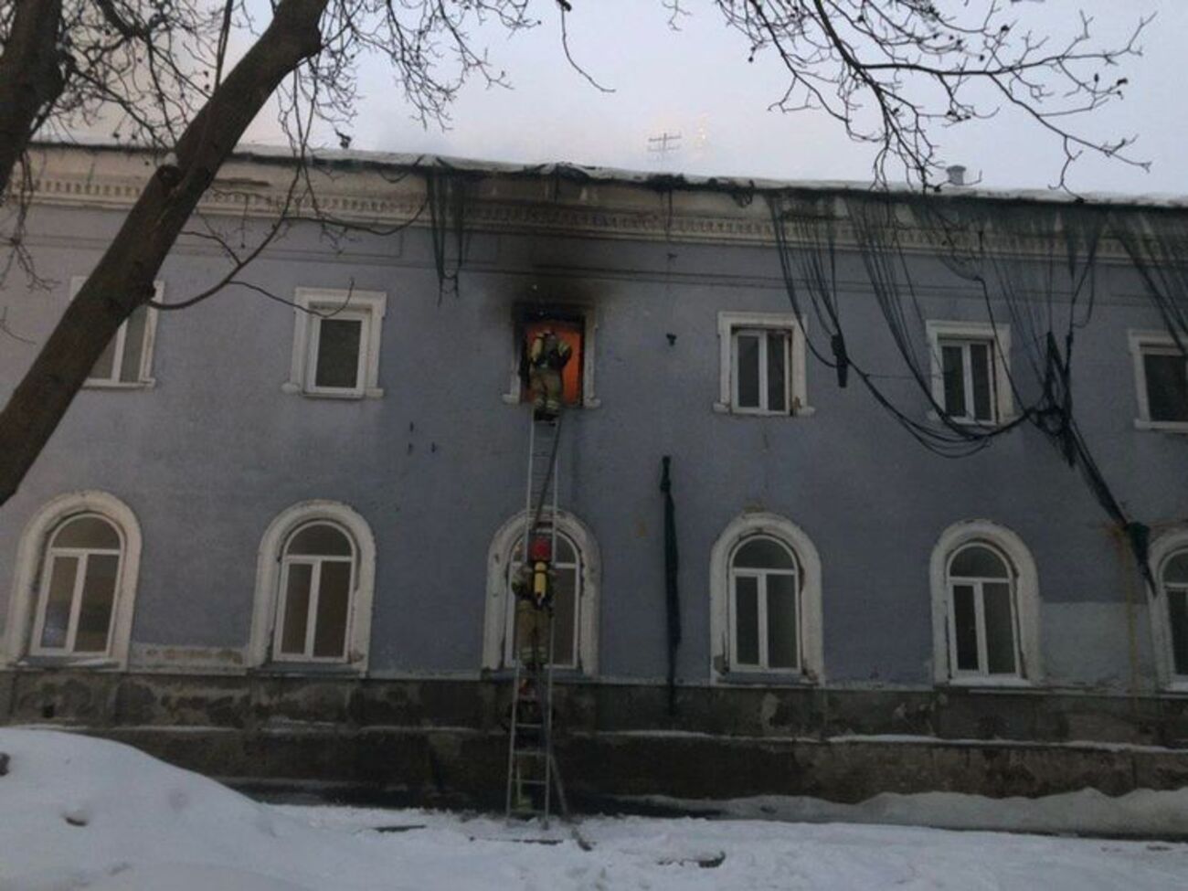 Будівля на території Лаври зайнялася 14 січня