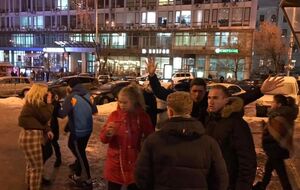 Толпа избила мужчину на Спортивной площади в Киеве
