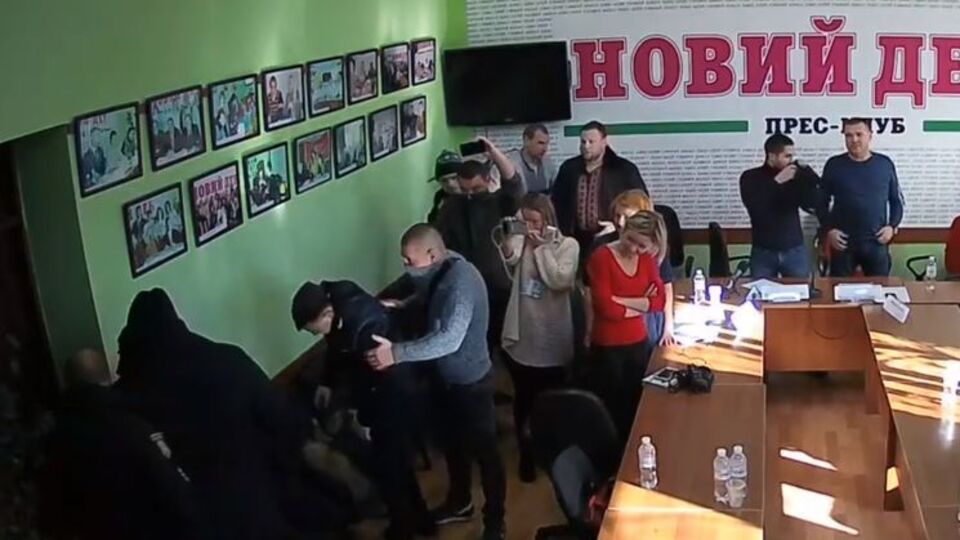 Інцидент стався під час прес-конференції