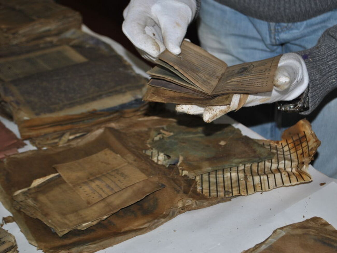 Мужчины передали находку в музей