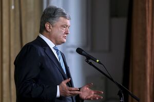 Порошенко назвав активіста, який запитав його про боротьбу з корупцією, "одним із москальских провокаторів, який намагається всіх тут розколоти"