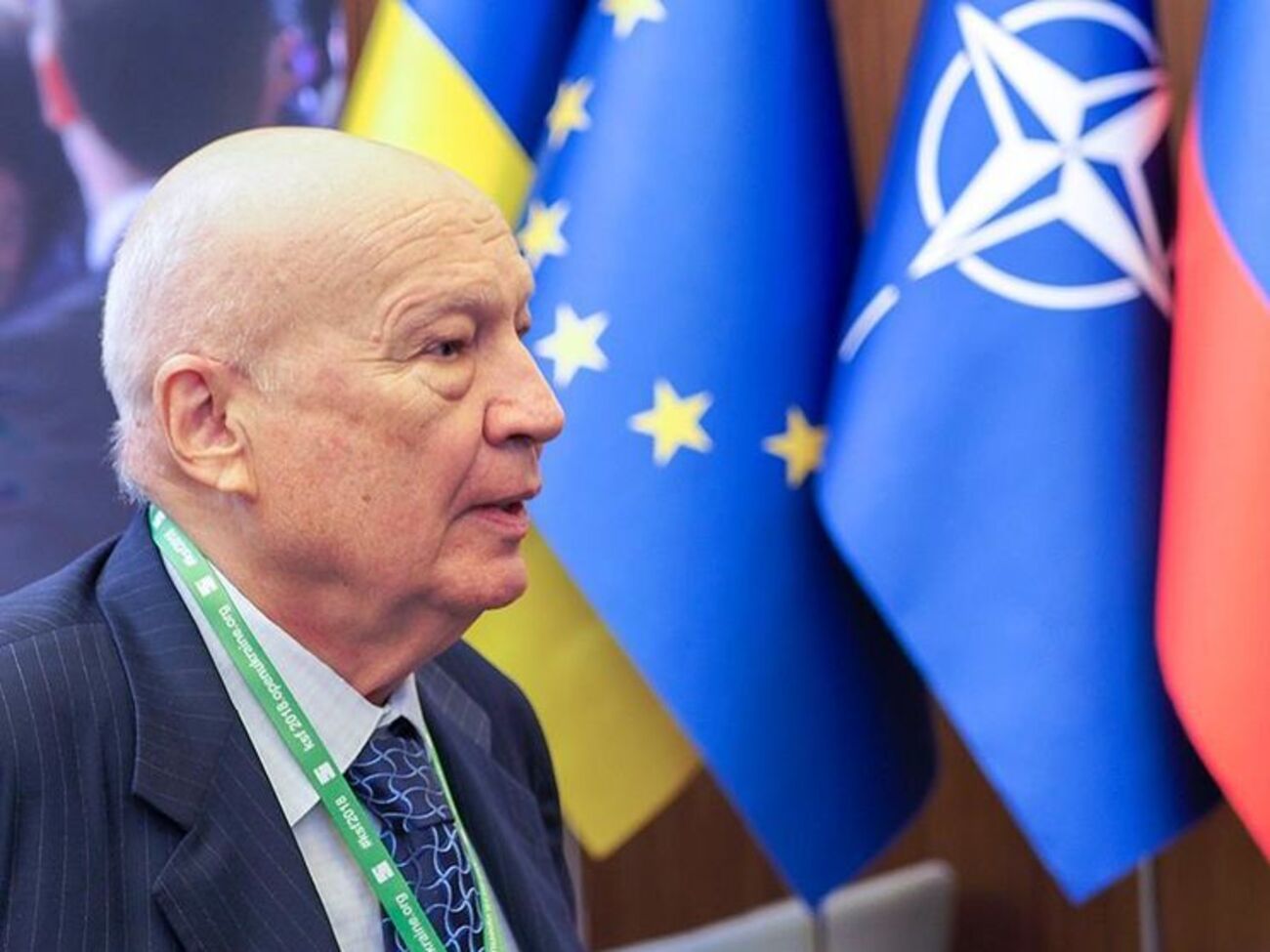 Горбулин отметил, что на угрозы Запад реагирует декларациями, резолюциями и конференциями