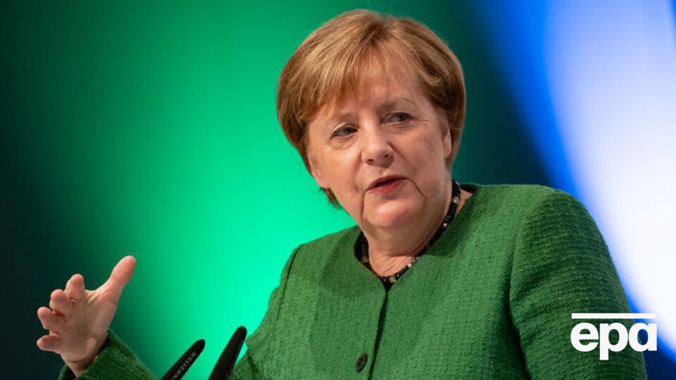 Меркель заявила, що поважає рішення Великобританії про Brexit