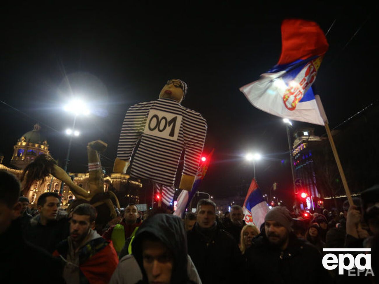 Демонстранти вимагають від уряду свободи ЗМІ та відставки міністра внутрішніх справ Сербії