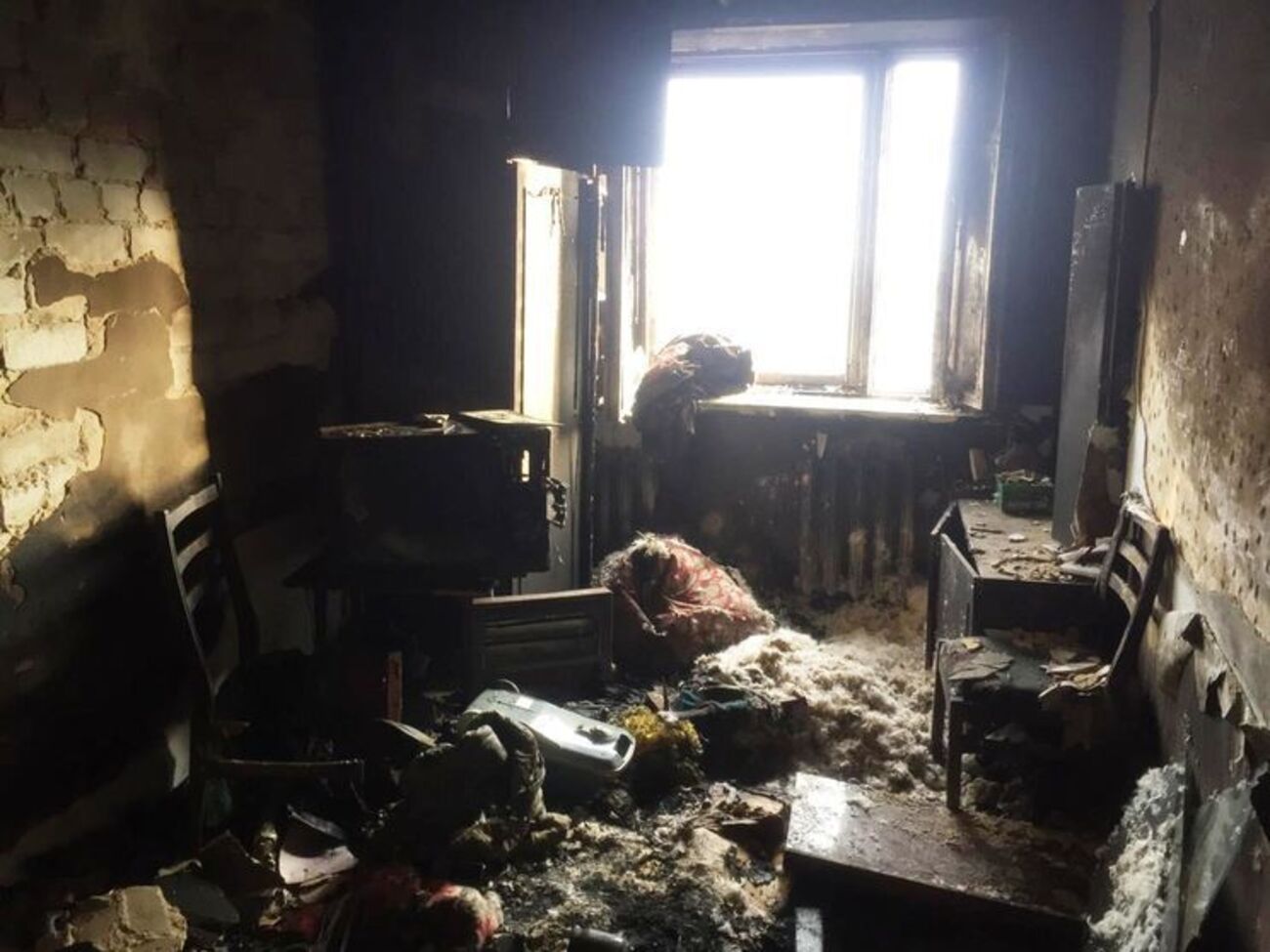 Під час гасіння пожежі вогнеборці виявили тіла двох людей