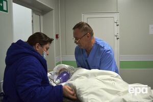 На голове у мальчика есть поверхностные раны, однако мозг сохранен