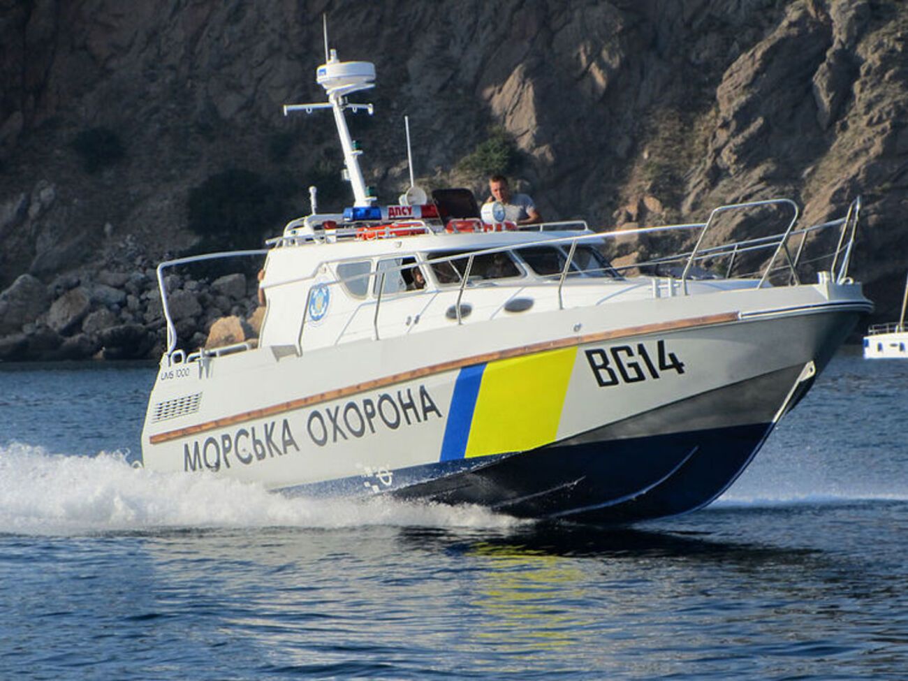 Во время испытаний катер показал скорость в 45,5 узла (84 км/ч)