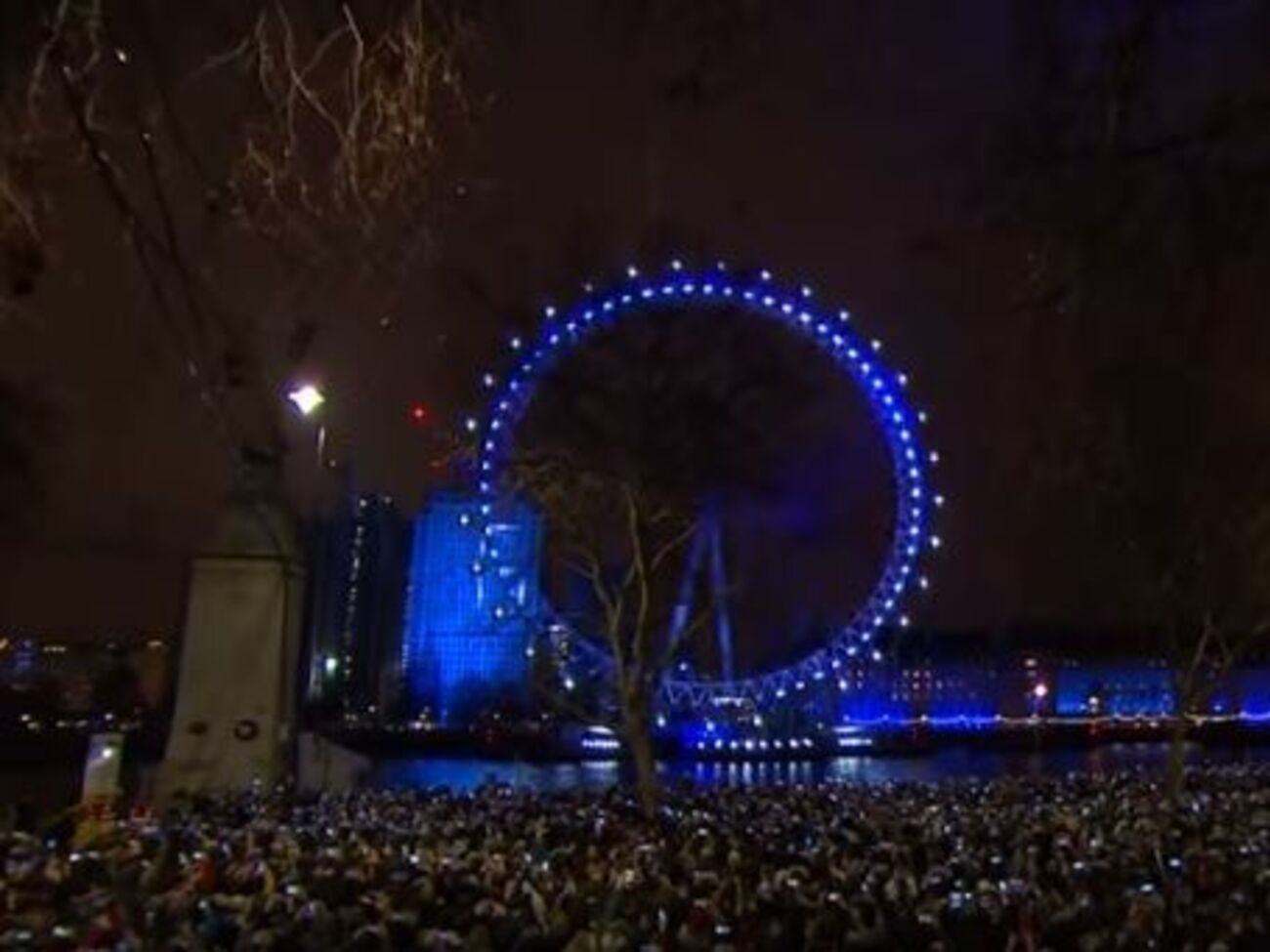 Колесо обозрения подсветили в цвета Евросоюза