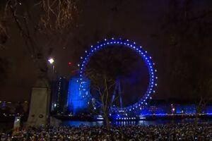 Колесо обозрения подсветили в цвета Евросоюза