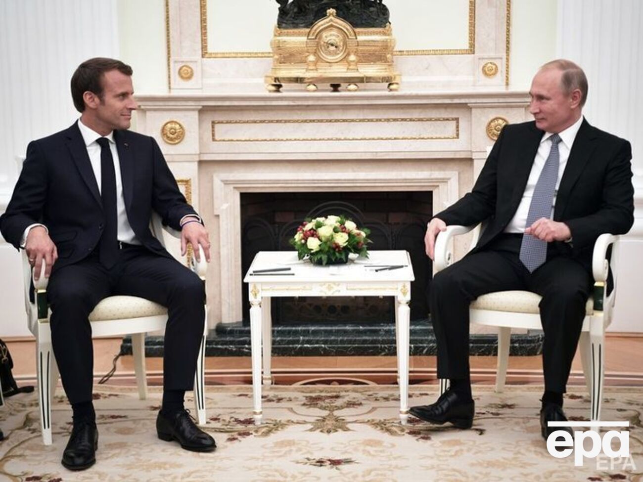 Макрон по телефону поговорил с Путиным