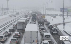 В Украине ожидаются метели, налипание мокрого снега, гололед и прирост снежного покрова