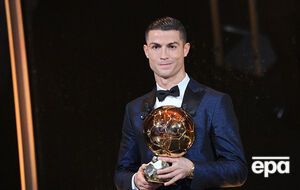 Роналду играет за "Ювентус"