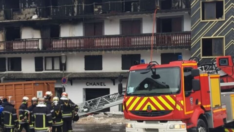 До гасіння пожежі залучили приблизно 130 рятувальників