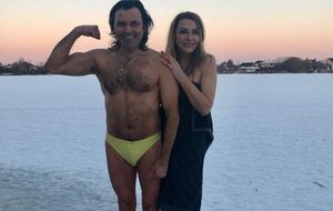 Сумська і Борисюк скупалися в ополонці