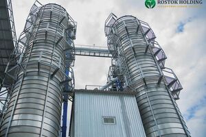 Компания "Росток-Холдинг" контролирует около 60 тыс. га земли, в группу входят пять животноводческих ферм, три элеваторных комплекса и ряд торговых компаний