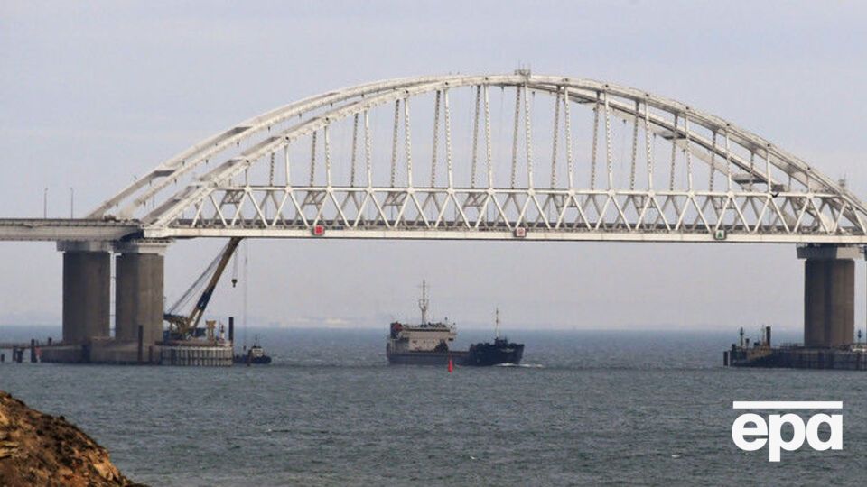 Один из членов экипажей заявил, что на борту судов "творится что-то жуткое"