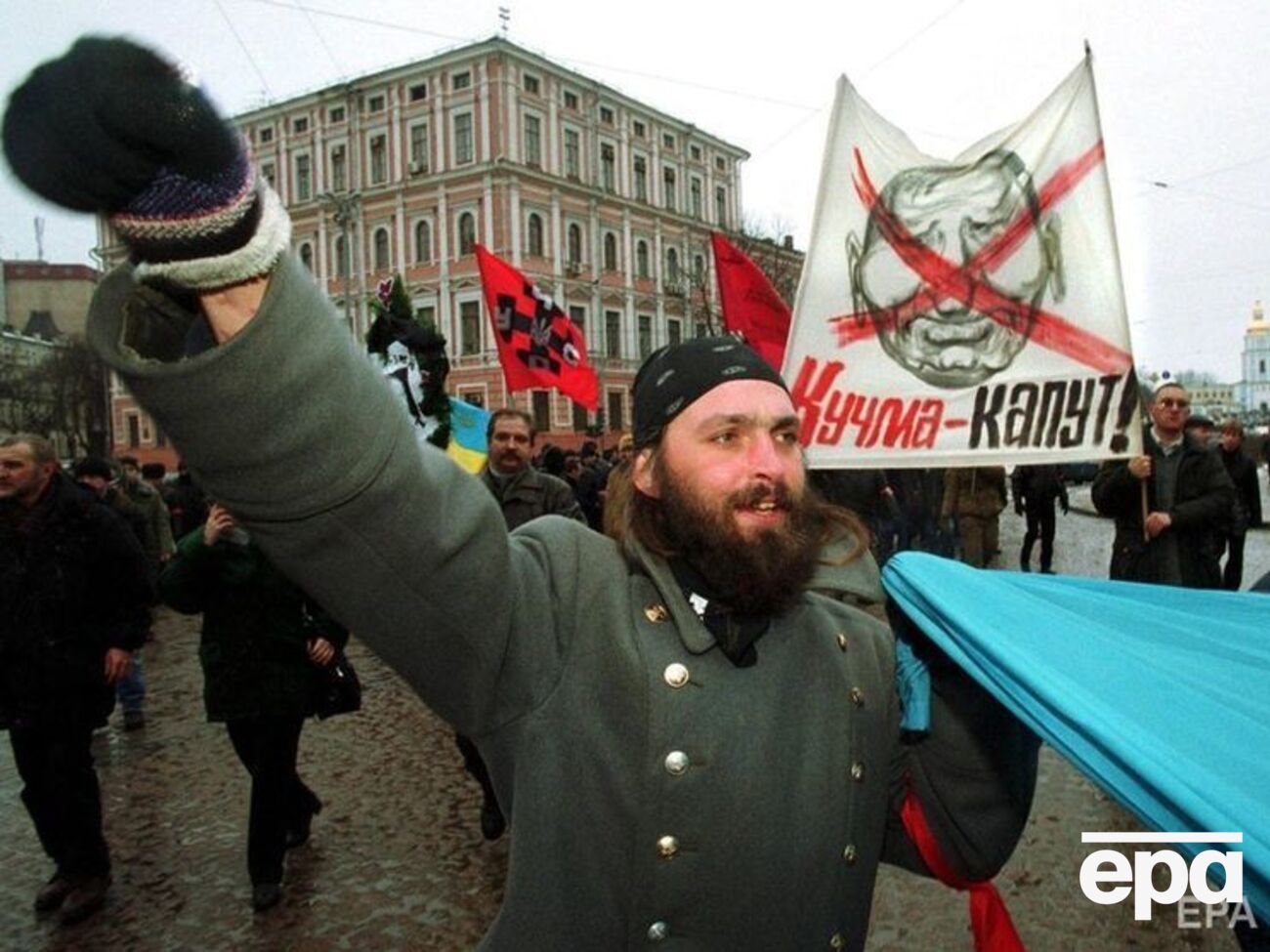 В начале 2001 года по Украине прокатилась волна антипрезидентских выступлений