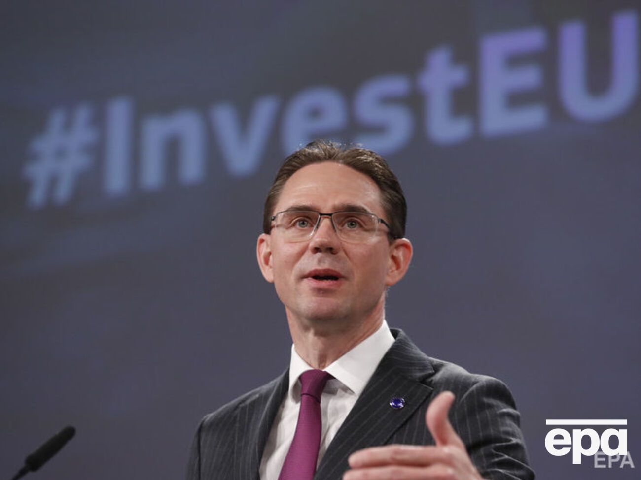 Катайнен підкреслив, що Польща, Угорщина й Румунія "відхиляються від сталого ліберально-демократичного шляху"