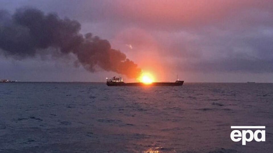 21 января на одном из судов в районе Керченского пролива произошел взрыв, после начался пожар