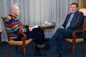 Луценко: Якщо ви вважаєте, що ваш прокурор – хабарник, то мені від вас потрібні не емоції, а конкретні факти