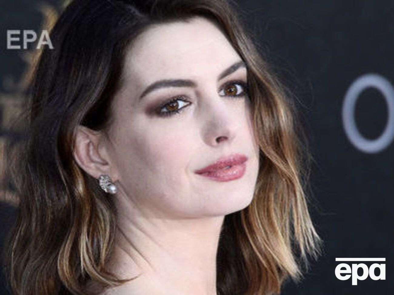 Хэтэуэй:&nbsp;Я прекратила пить на период, пока мой сын живет со мной в одном доме&nbsp;