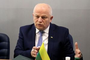 Кубив предложил не продлевать мораторий на продажу земли