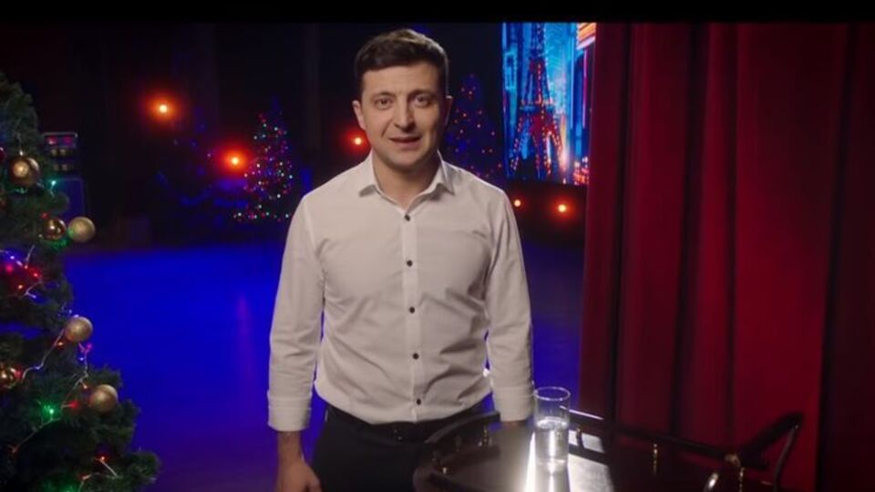 У новорічну ніч Зеленський повідомив, що балотуватиметься у президенти України