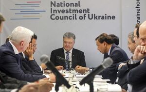 Порошенко підкреслив, що зростання ВВП України у 2018 році становило 3,4% ВВП, а інфляцію вдалося знизити до однозначного числа
