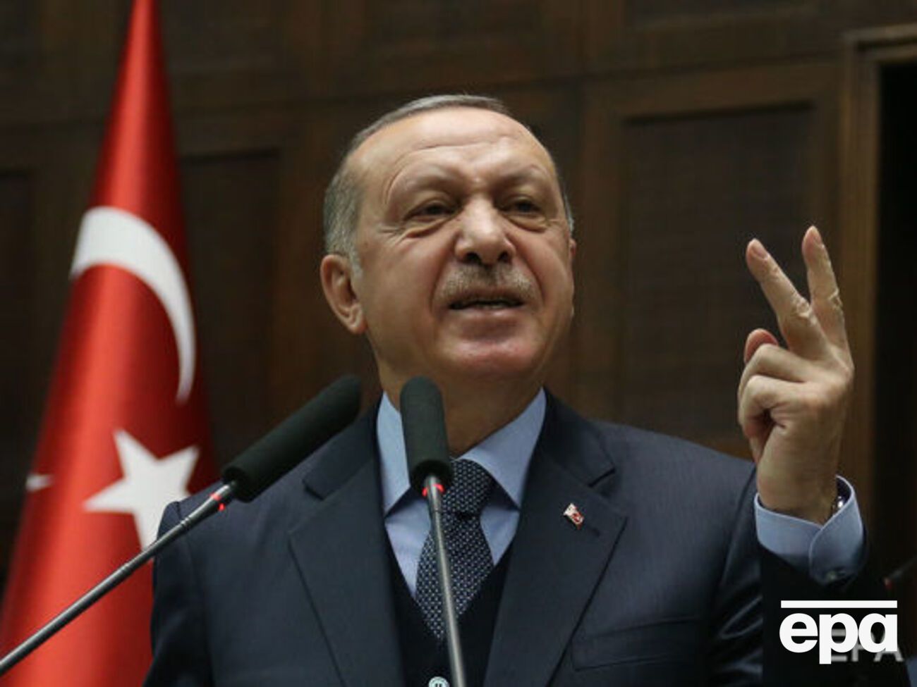 Эрдоган (на фото) &ndash; Мадуро: Держись!