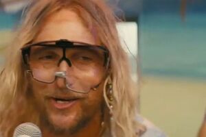 МакКонехі виконує роль поета-невдахи