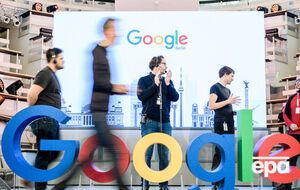 В Госдуму предложили пригласить представителей Google