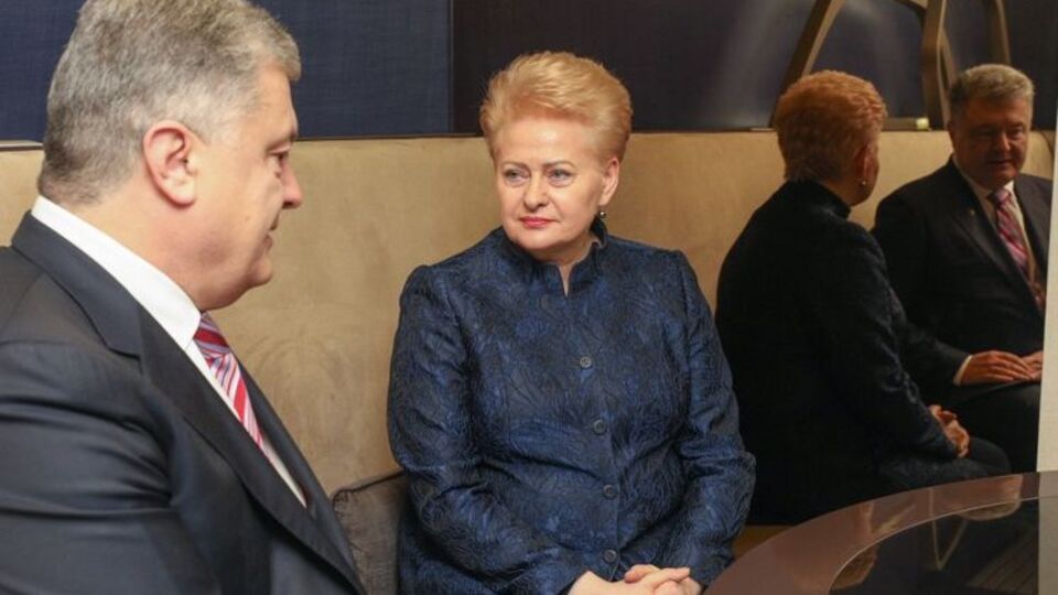 Порошенко подякував Грібаускайте за допомогу литовської сторони для Донбасу й українського Приазов'я, які страждають від тривалої російської агресії