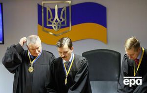 Суд зняв із Януковича обвинувачення в посяганні на територіальну цілісність і недоторканність України