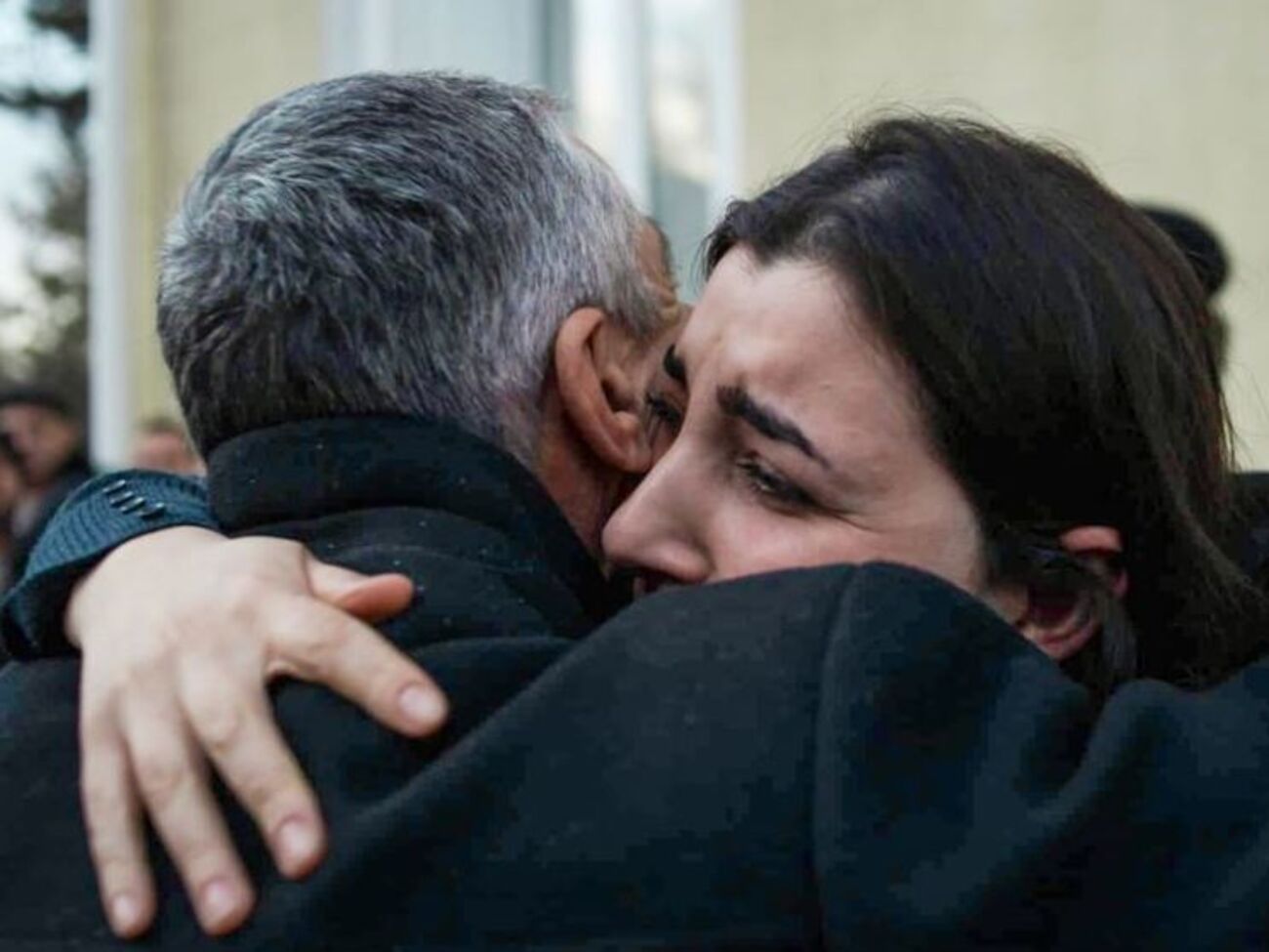 Реакція людей на рішення "суду" про переведення фігурантів "справи Веджіє Кашки" під домашній арешт