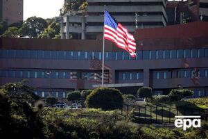 Посольство в Каракасе продолжит работу