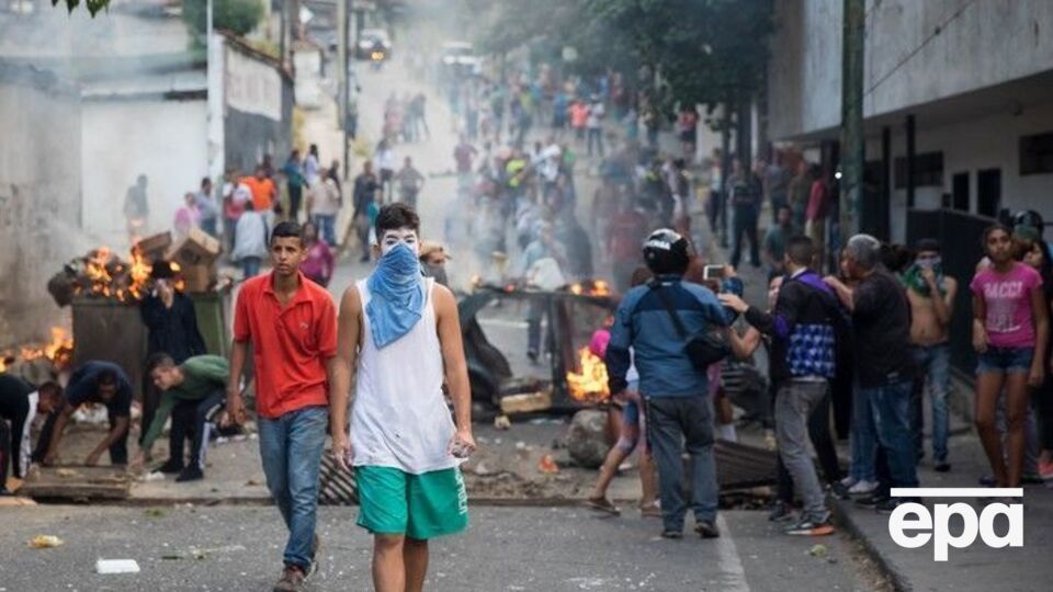 Акции протеста в Венесуэле начались 23 января