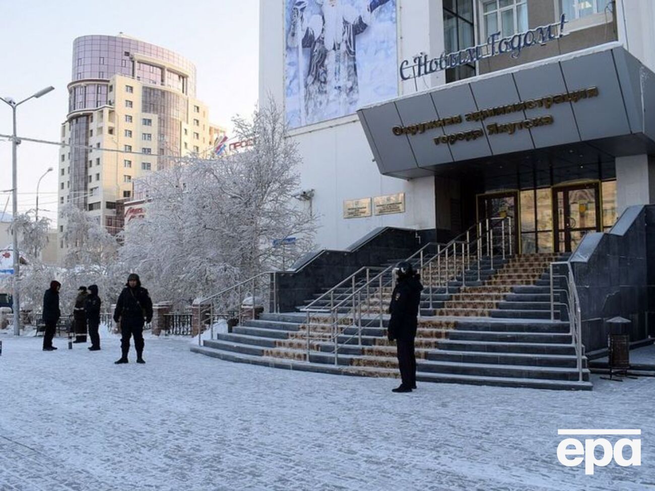 В РФ в связи с сообщениями о минировании провели массовую эвакуацию