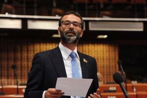 Логвинский: Мы не даем снять вопрос Украины с повестки дня