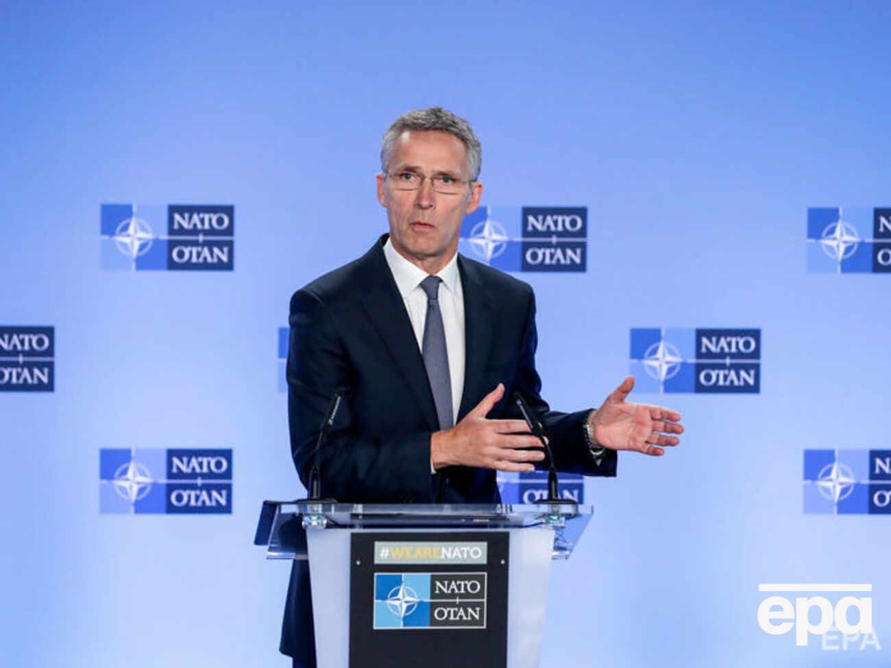 Столтенберг зазначив, що НАТО виступає за продовження діалогу з Росією