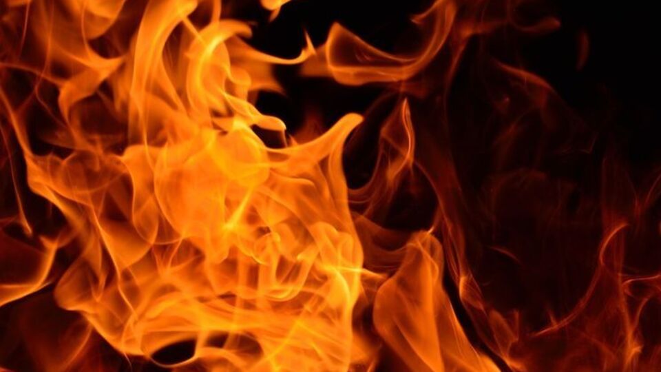 Компанія 15-річного школяра облила його бензином і підпалила