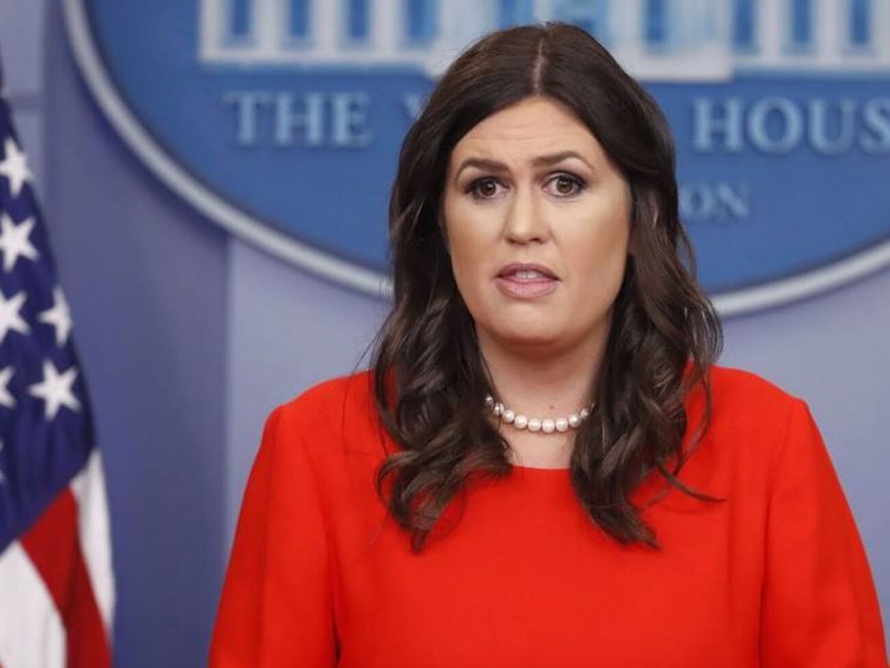 Сандерс зазначила, що обвинувачення Стоуна не має жодного стосунку до Трампа